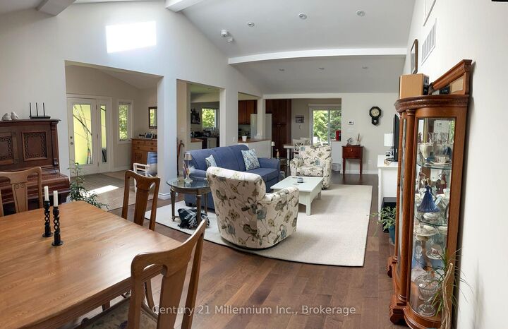 Photo de la propriété: 58 Cedarlane Drive ON L9Z 2S1