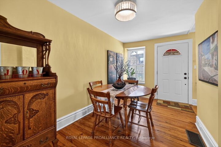 Property Photo: 34 Water Street W ON K6V 3L3
