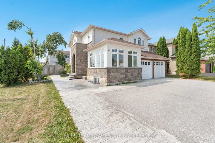 2 Vanessa Drive — photo 1