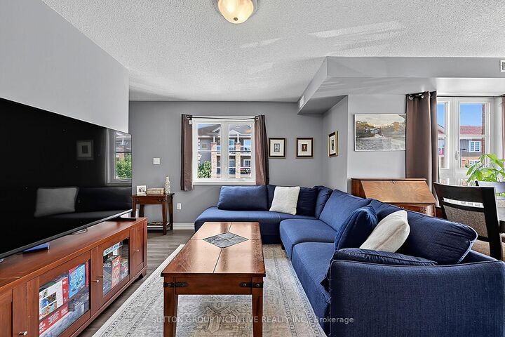 Property Photo: 139 Sydenham Wells N/A 7 ON L4M 0H3