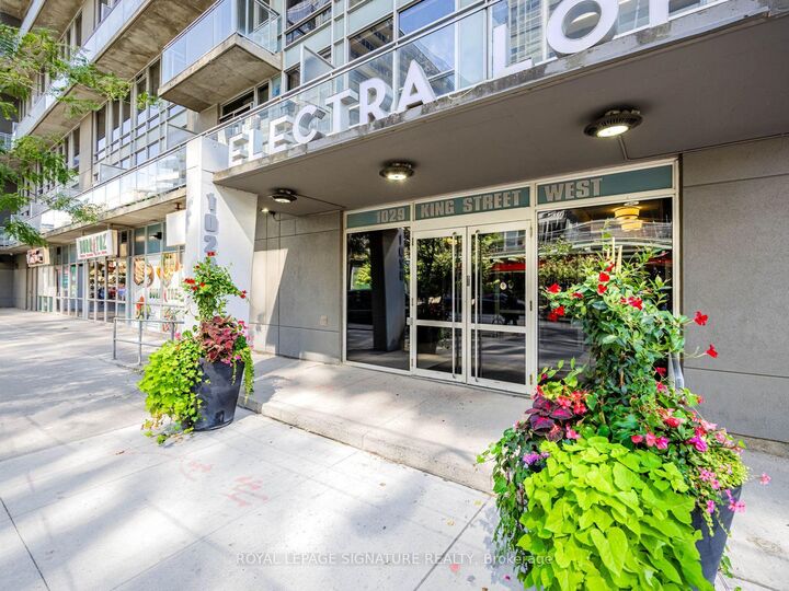 Property Photo: 1029 King Street W 438 ON M6K 3M9