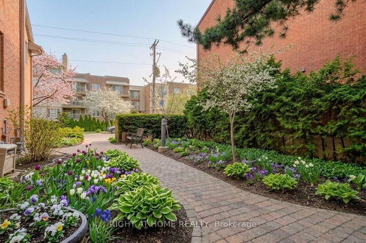 Property Photo: 2 Columbus Avenue 6 ON K1K 1R3