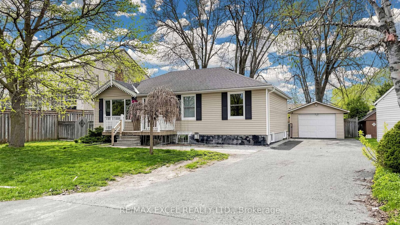 Property Photo: 2 Hughes Street ON L4E 2V9