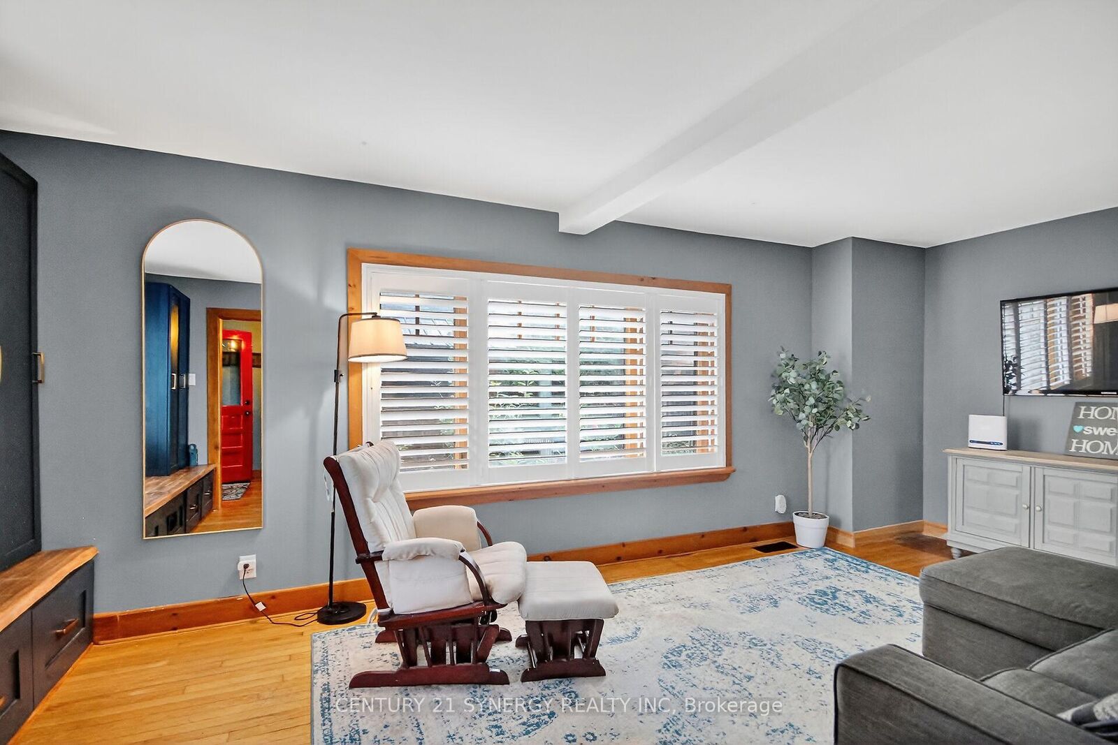 Property Photo:  103 Queen Charlotte Street  ON K0A 2Z0 