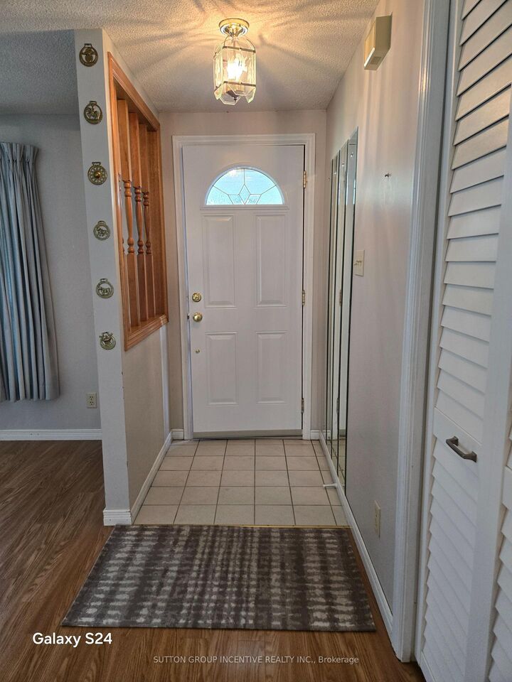 Property Photo:  36 Weeping Willow Drive  ON L9S 1P1 