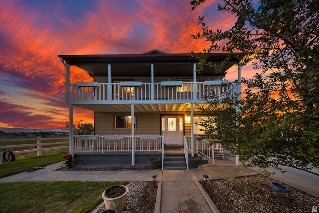 Property Photo: 374 W Lakeview Rd S UT 84042