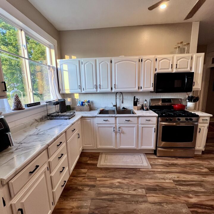 Property Photo: 648 N State Route 235 OH 43072