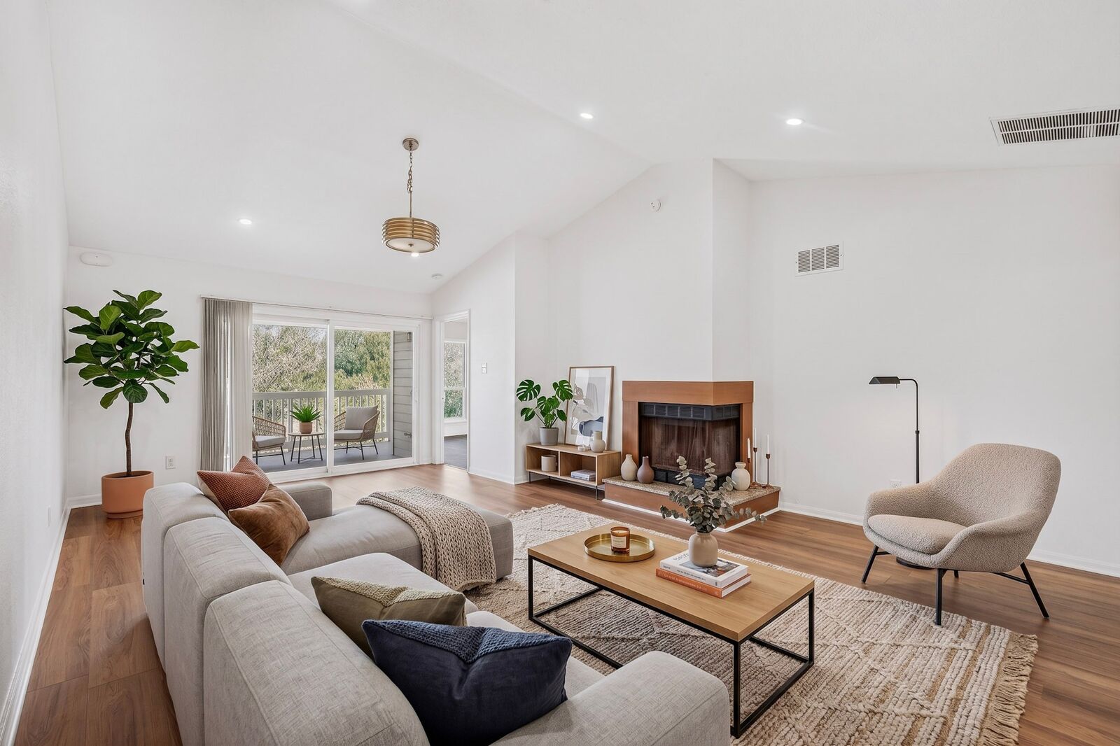 Property Photo: 2450 Wickersham Lane 1008 TX 78741