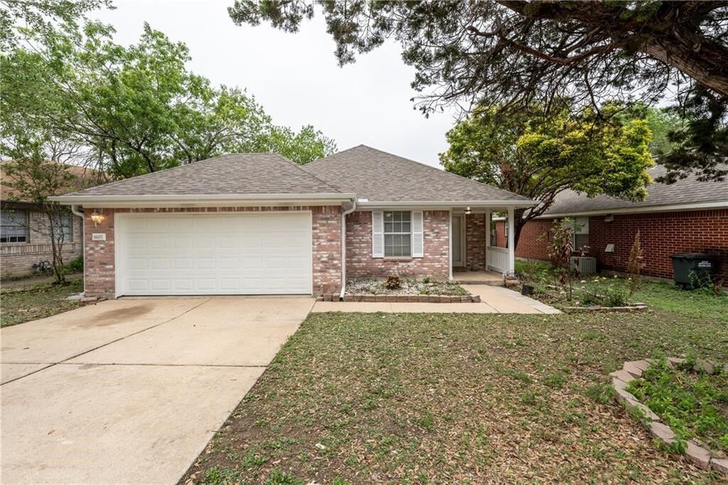 Property Photo: 1607 Greening Way TX 78641