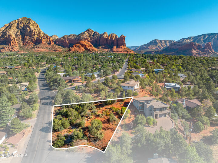 Property Photo:  310 Mountain Shadows Drive 89  AZ 86336 