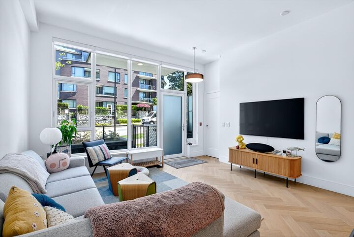 Property Photo: 518 W 30th Avenue BC V5Z 0J7