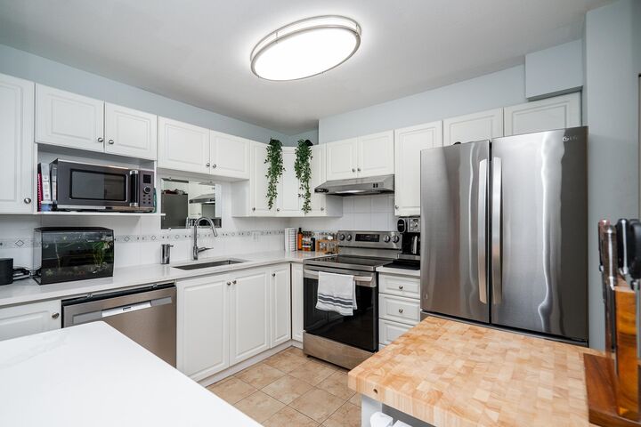 Property Photo:  12733 72 Avenue 212  BC V3W 2M7 