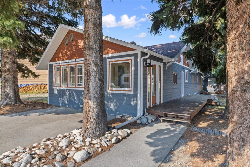 Property Photo: 719 Broadway Ave. S. MT 59068