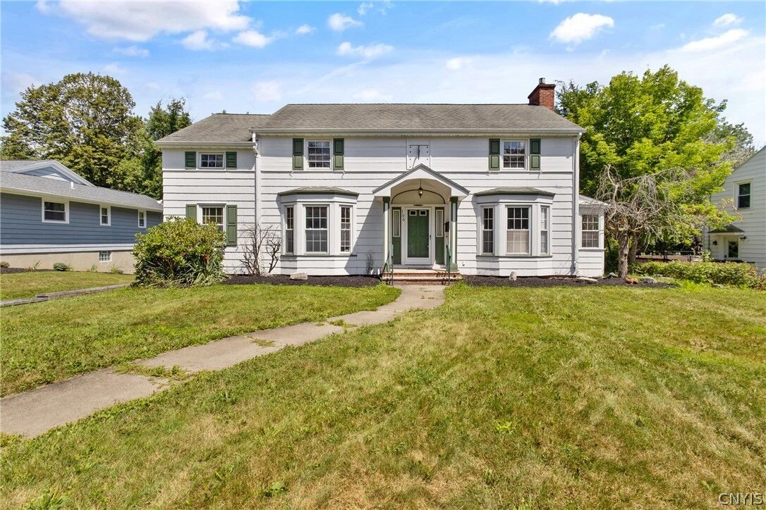 Property Photo:  105 Bradford Parkway  NY 13224 