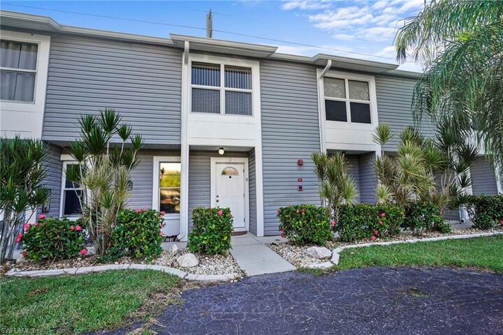 Property Photo:  4641 SW Santa Barbara Pl 2  FL 33914 