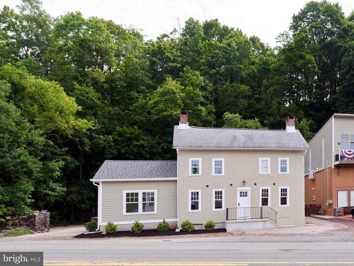 Property Photo:  30 N Franklin Street  NJ 08530 