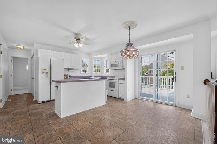 Property Photo: 2903 Chestnut Hill Drive MD 21043