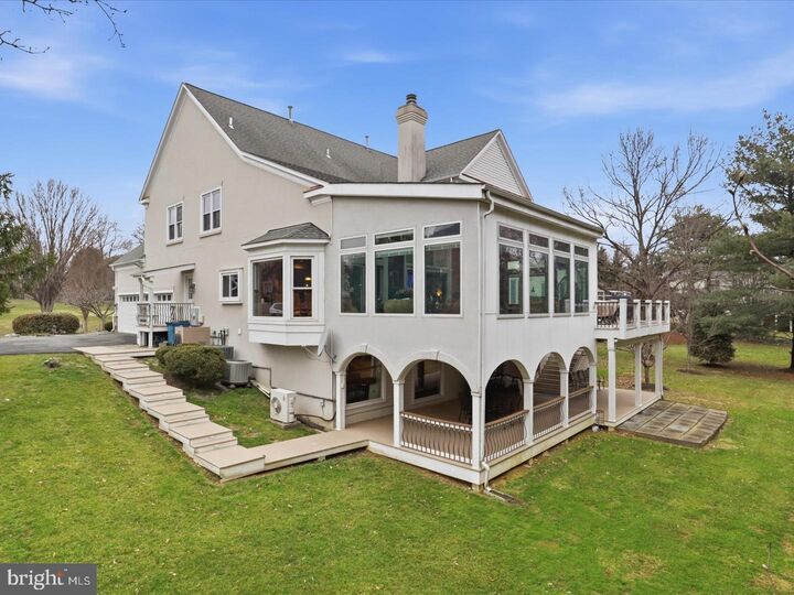 Property Photo:  1465 Mayhurst Boulevard  VA 22102 