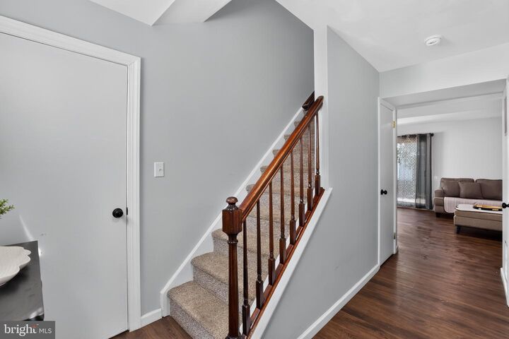 Property Photo:  24 Hyacinth Lane  NJ 08081 