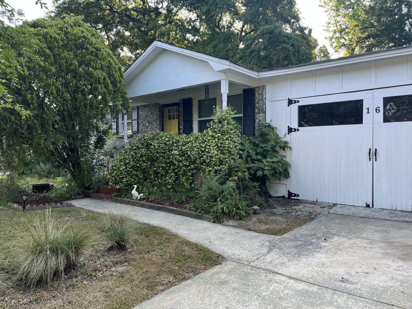 Property Photo: 16 Pratt Street SC 29407