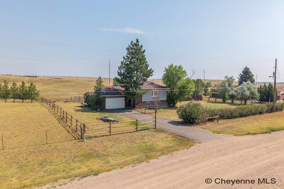 Property Photo:  4802 Oasis St  WY 82009 