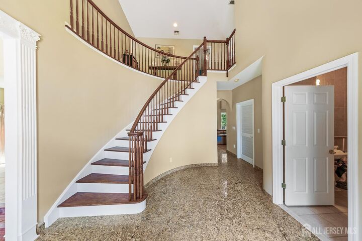 Property Photo:  