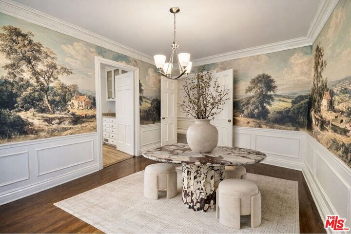 Property Photo:  214 S Spalding Dr  CA 90212 