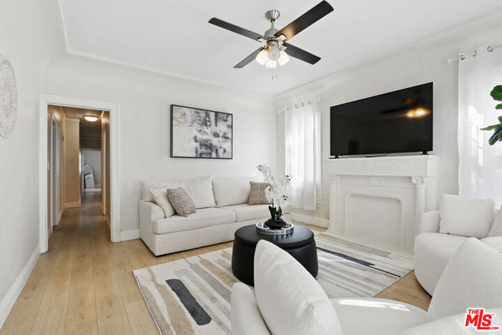 Property Photo: 442 N Orange Grove Ave CA 90036