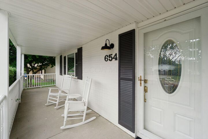 Property Photo:  654 Jonsol Court  OH 43230 