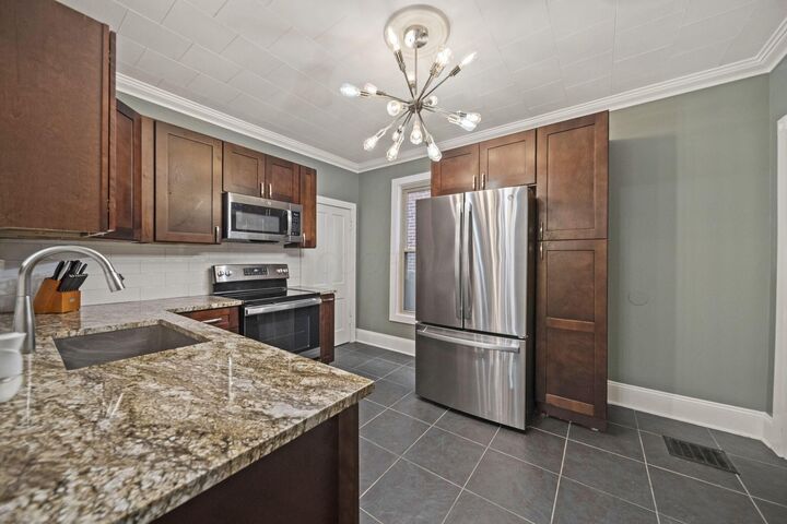 Property Photo:  951 Mount Pleasant Avenue  OH 43201 