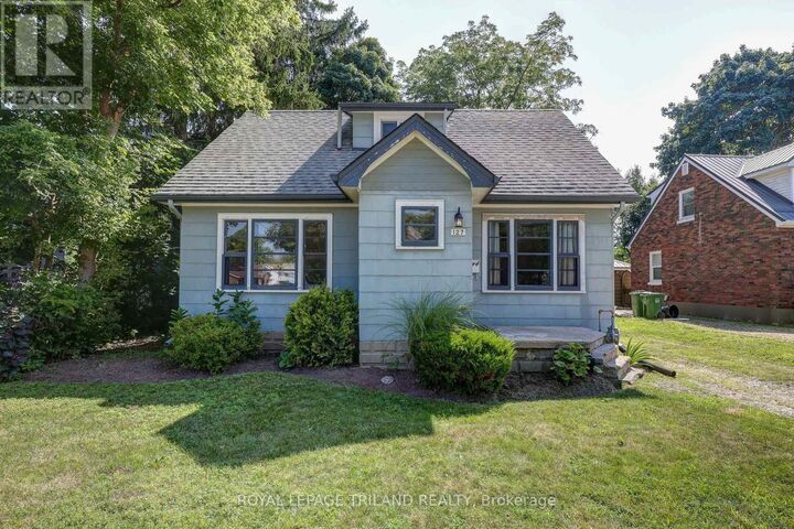 127 Hughes Street — photo 1