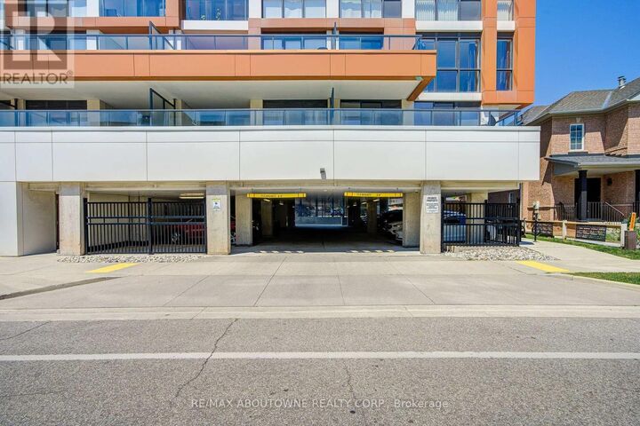 Property Photo:  5001 Corporate Drive 611  ON L7L 0H5 