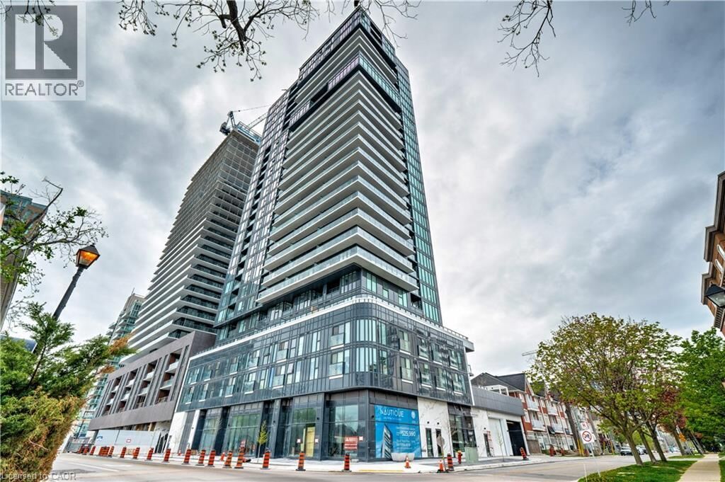 Property Photo:  370 Martha Street 1707  ON L7R 0G9 