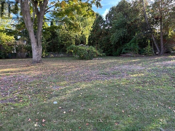 001 Woodbine Street — photo 1