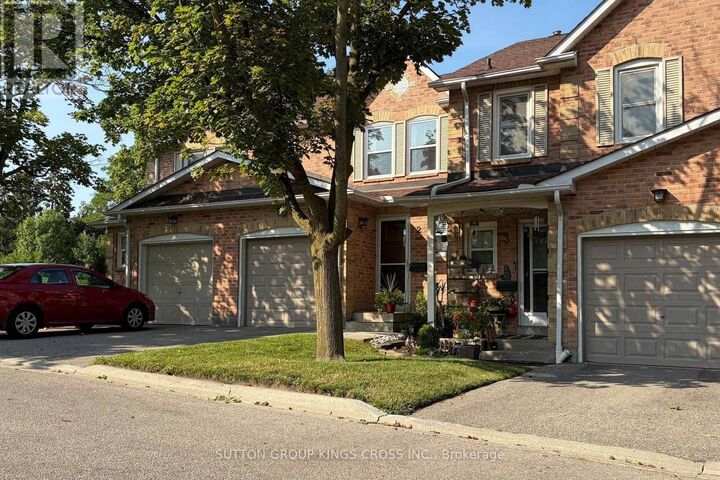 Property Photo: 2575 Parmeer Drive 2 ON L5C 2Y3
