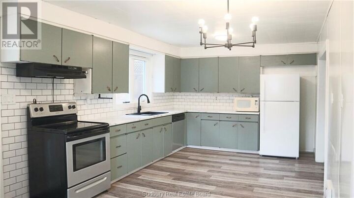 Property Photo:  356 St. George Street  ON P3B 2L6 