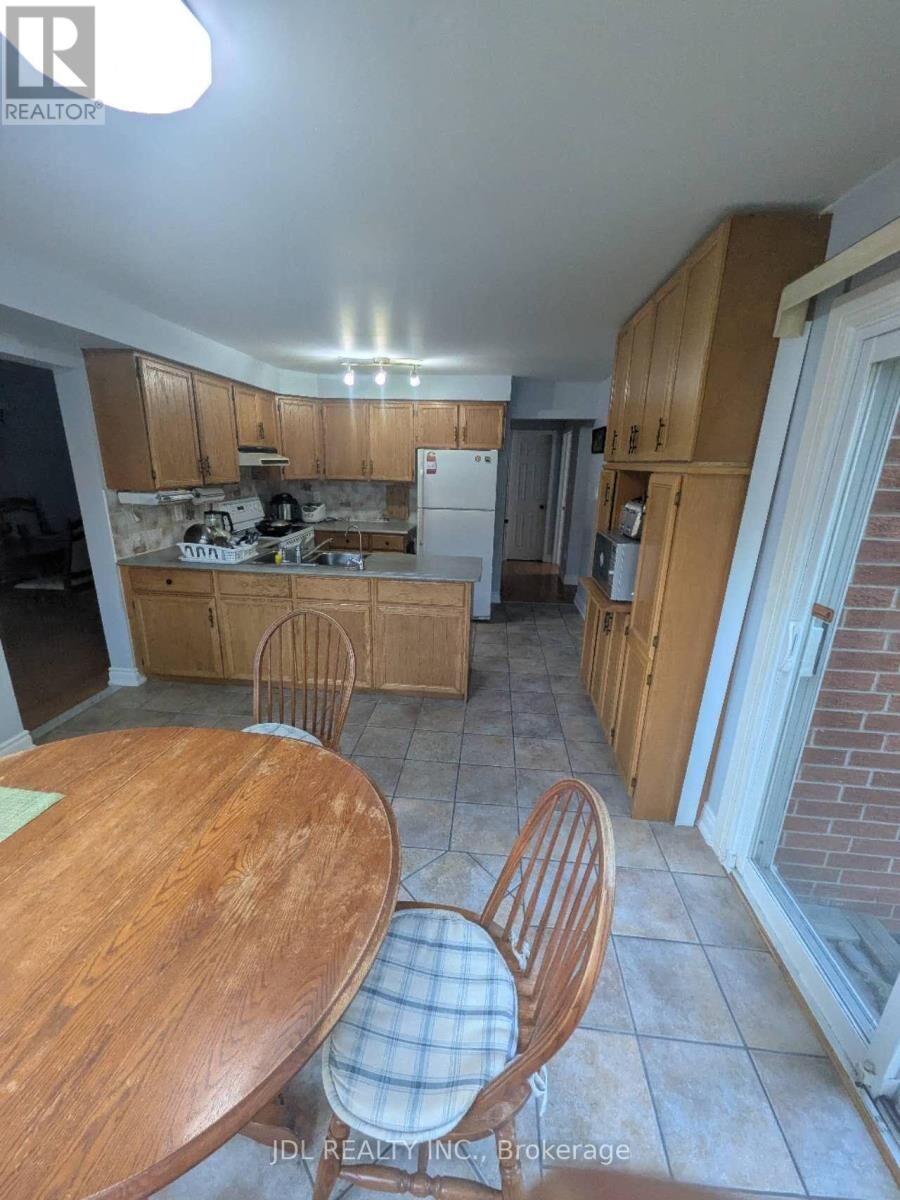 Property Photo: 37 Garnish Green Grove ON L3P 4P4