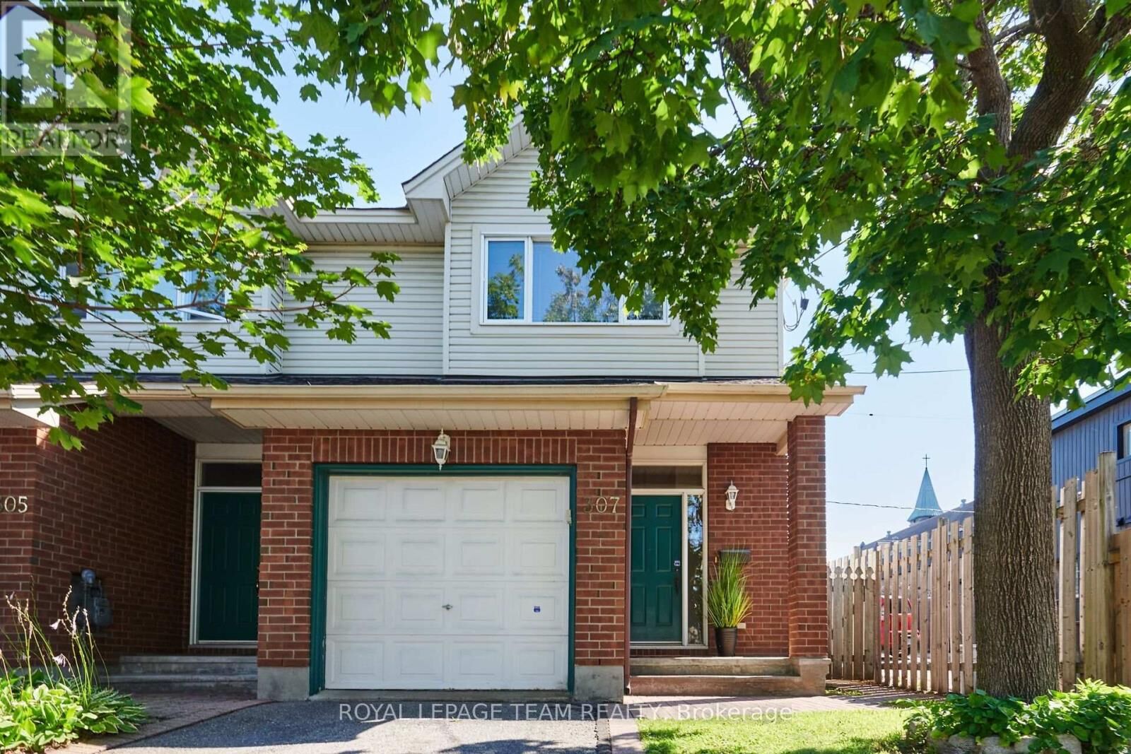 Property Photo: 307 Cyr Avenue ON K1L 7N6