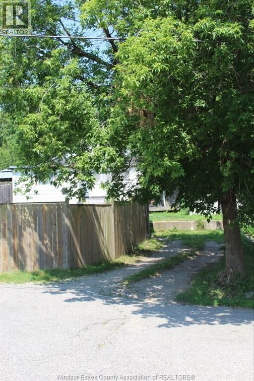 Property Photo:  49 Kennedy  ON N3R 2C7 