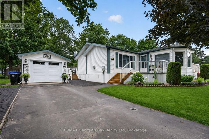 5411 Elliott Sideroad — photo 1