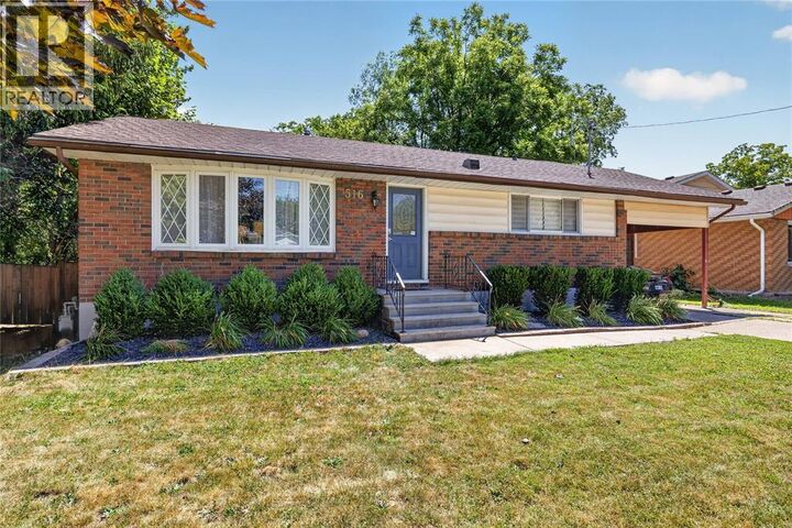 Property Photo: 516 Maude Street ON N0N 1R0