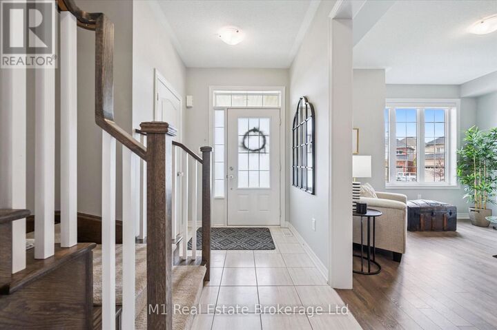 Property Photo:  65 Elliot Avenue East 3  ON N1M 0H6 