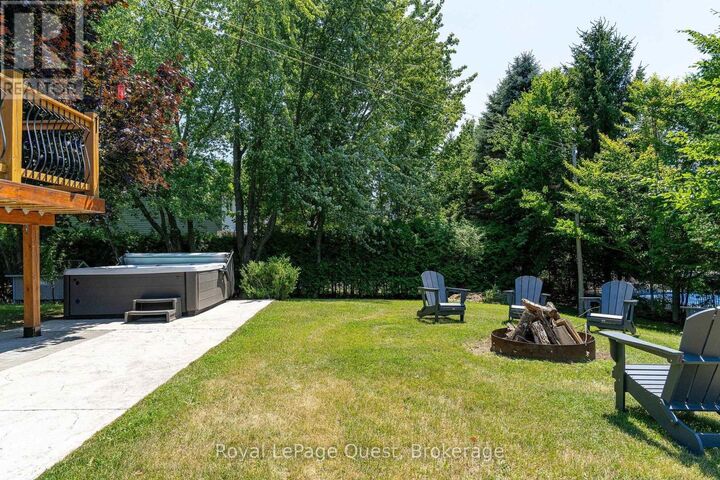 Property Photo: 20 Rue Eric ON L9M 0H1
