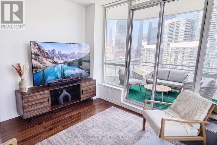 Property Photo: 230 Queens Quay West 1812 ON M5J 2Y7