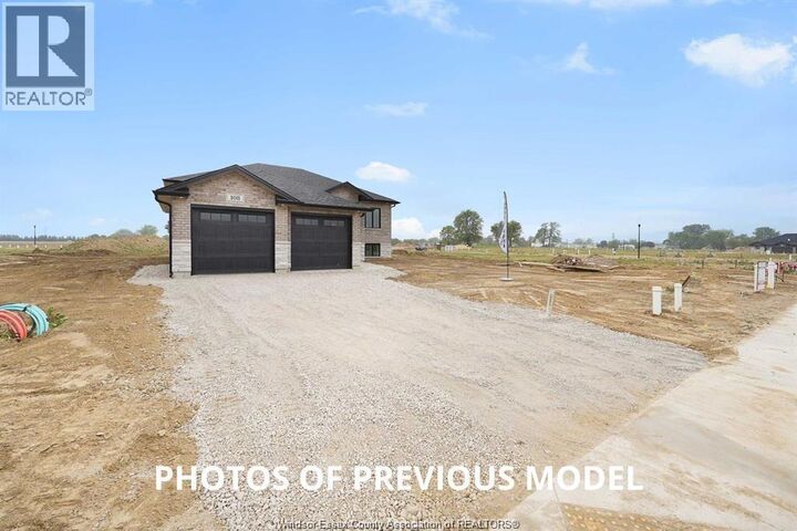 Property Photo:  95 Fenceline Drive  ON N7M 0V8 