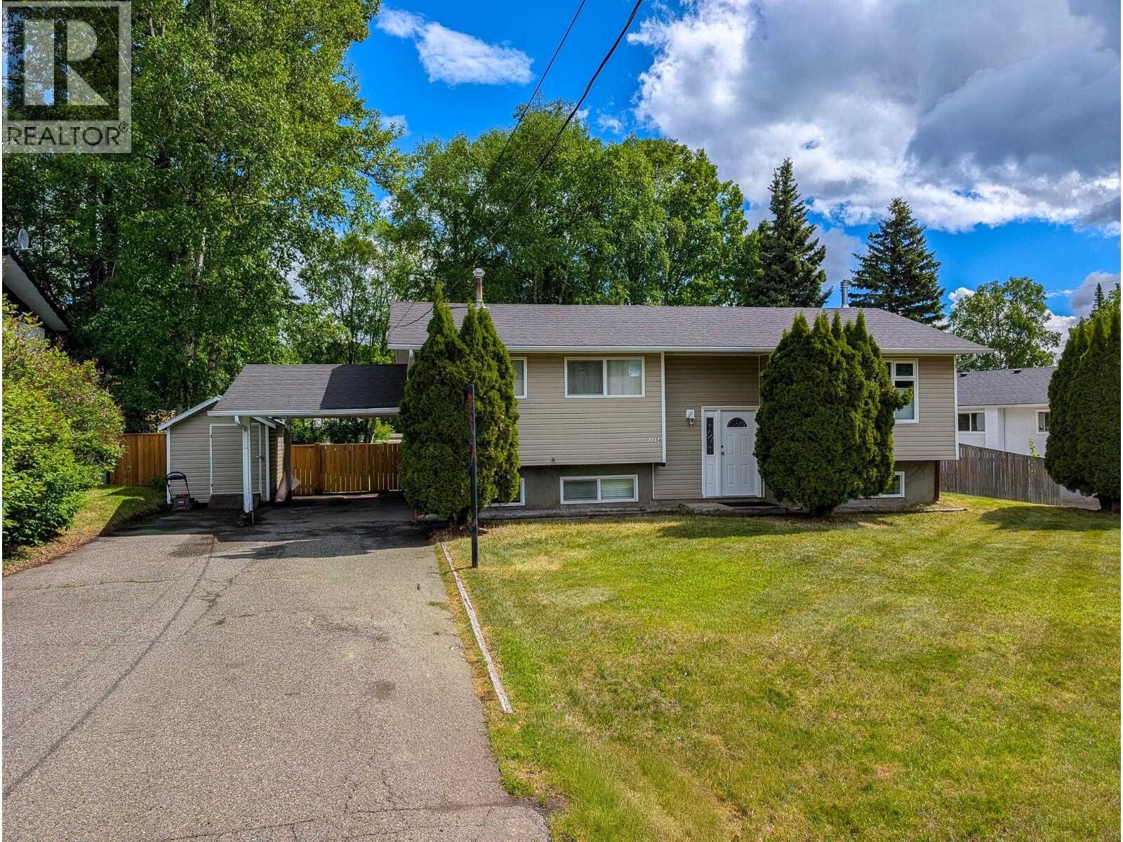 Property Photo: 3054 Poyner Crescent BC V2K 1Y1