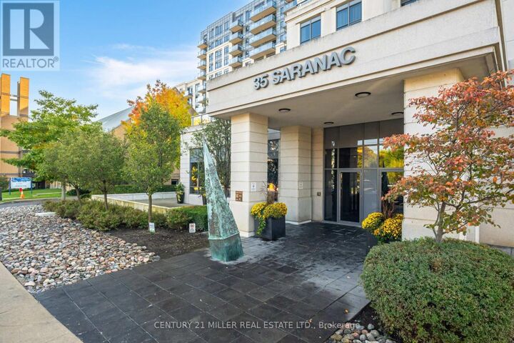 Property Photo:  35 Saranac Boulevard Ph08  ON M6A 2G4 