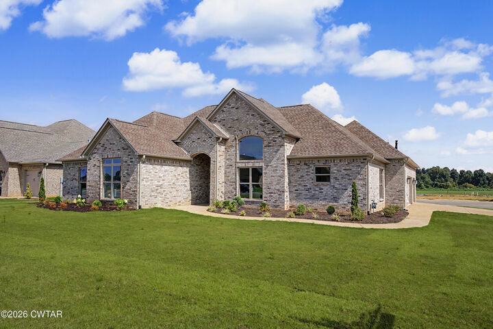 Property Photo:  162 Roxbury Drive  TN 38305 