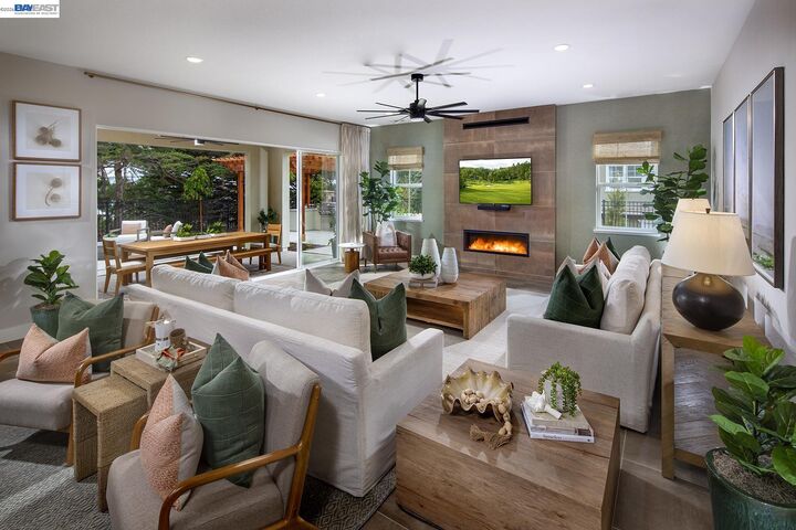 Property Photo: 1654 Fairway Dr CA 93955