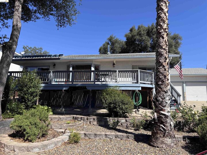 Property Photo: 19256 Rockridge Way CA 95370